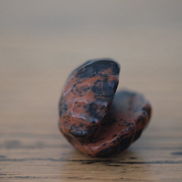 Mahogany Obsidian Crystal Clam Shell